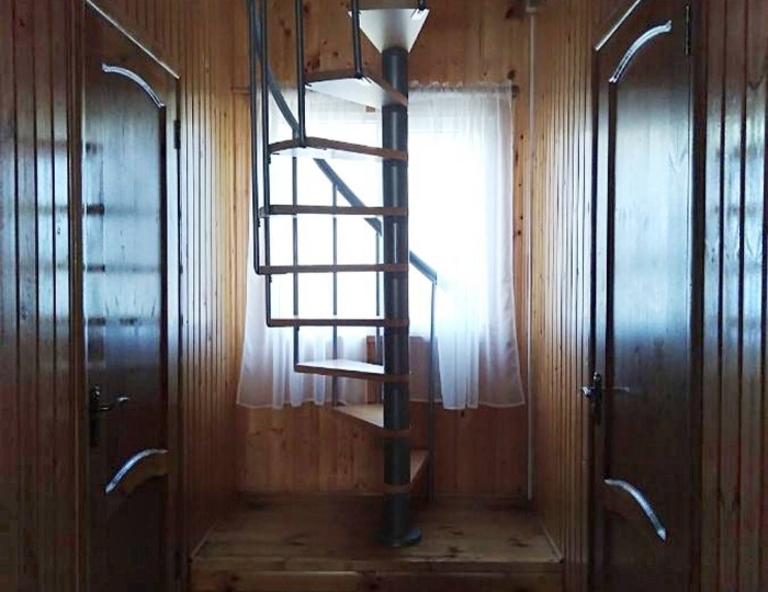 Номер люкс (мансарда) - Отель «Радоновый источник» Ткварчели